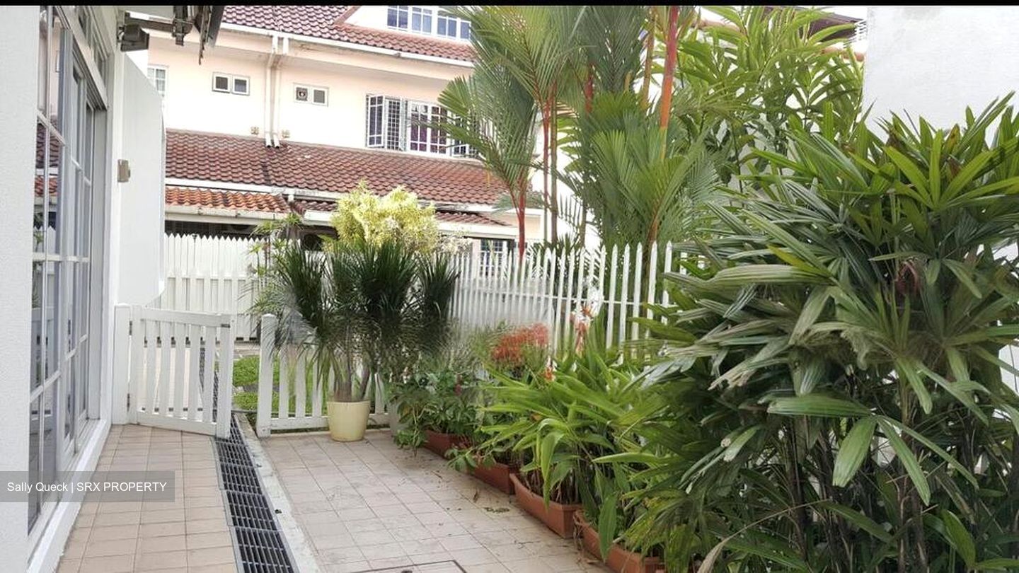 Duke's Road (D10), Semi-Detached #445614611